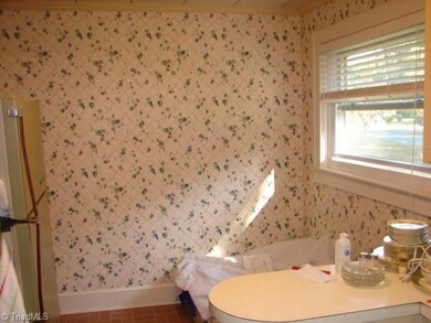 1203 Tory Ln, Asheboro, NC 27205 - photo 4