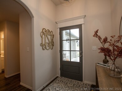 220 E 130th Place S, Jenks, OK 74037 - photo 2