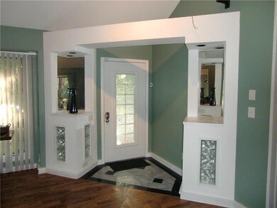 4737 Stearns Ln, Shawnee, KS 66203 - photo 6