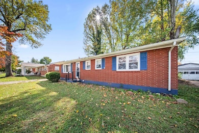 610 Lagar St, Flatwoods, KY 41139 - photo 2