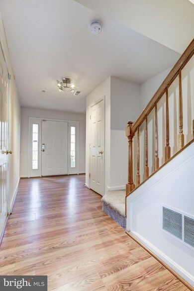 8311 Brooktree St, Laurel, MD 20724 - photo 5