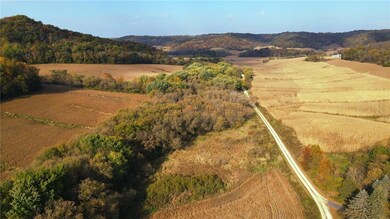 W21828 Donald Veto Ln, Galesville, WI 54630 - photo 6