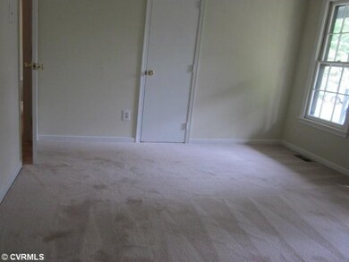 7011 Mason Run Dr, North Chesterfield, VA 23234 - photo 4