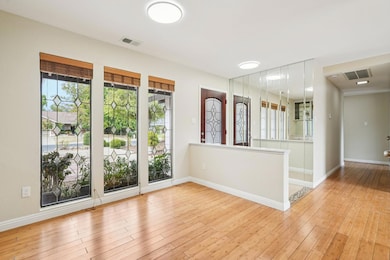 8770 Superb Cir, Elk Grove, CA 95624 - photo 6