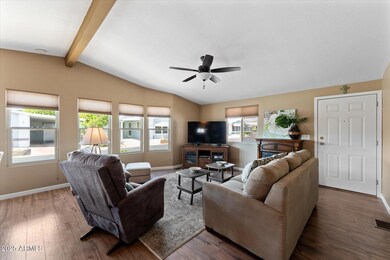 10-008-living-room