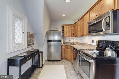 1767 P St NW unit 4, Washington, DC 20036 - photo 4