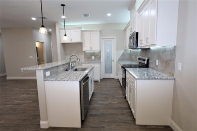 405 Titus Ave, Springtown, TX 76082 - photo 5