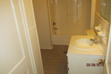 1536 Engle Dr unit E-24, Macon, GA 31211 - photo 5