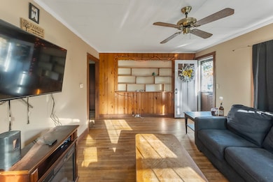 51 Warr Ave, Wareham, MA 02571 - photo 3