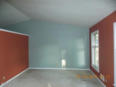 6801 Creedmoor Ct, Louisville, KY 40228 - photo 3