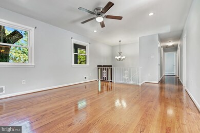 12808 Pine Tree Ln, Fort Washington, MD 20744 - photo 4