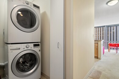 Park Millennium unit 902, Chicago, IL 60601 - photo 7