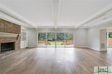 Warm Natural Light as soon as you walk in the fron