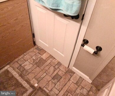 42 Rustleaf Ln, Levittown, PA 19055 - photo 7