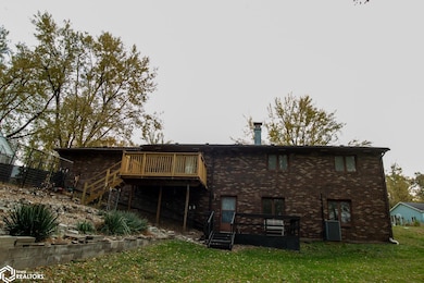 1939 Gladstone St, Ottumwa, IA 52501 - photo 2