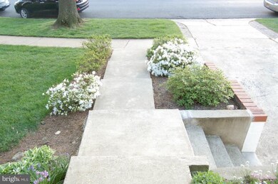 14007 London Ln, Rockville, MD 20853 - photo 4