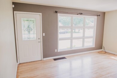 Living Room empty 1