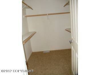 163300_Walk_in_Closet