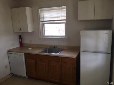1248 W Walnut St unit 3 - 3rd floor, Allentown, PA 18102 - photo 4
