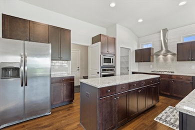 W195N5814 Deer Park Ct, Menomonee Falls, WI 53051 - photo 7