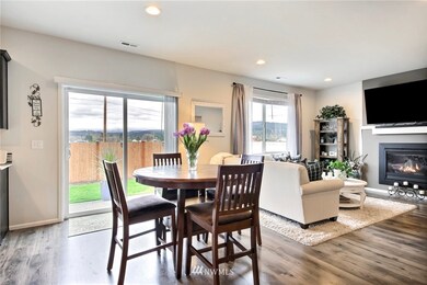 906 Maple Ln SW, Orting, WA 98360 - photo 6