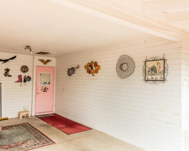 3-5652 Carport