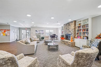 3550 Stone Creek Cir SW unit 105, Cedar Rapids, IA 52404 - photo 3