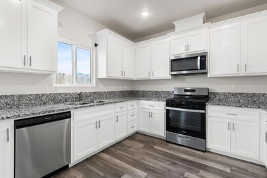 603 Cadiz Ave, Merced, CA 95341 - photo 4