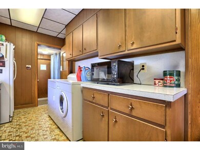 1310 Mulberry St, Reading, PA 19604 - photo 5