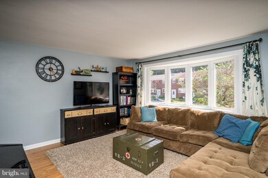 922 Circle Dr, Halethorpe, MD 21227 - photo 5