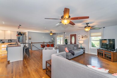 5107 Barry Ln FK-16