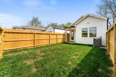 8506 Wileyvale Rd unit A, Houston, TX 77016 - photo 5