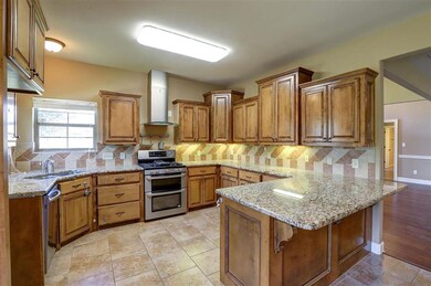 3705 Melody Ln, Texarkana, TX 75503 - photo 4