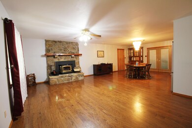 227 Ballinger, Burnside, KY 42519 - photo 3