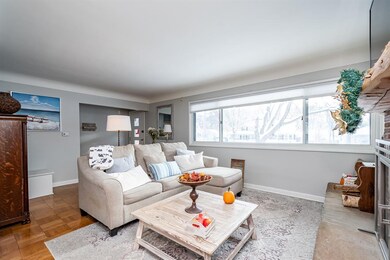 2854 Seely Ave SE, Cedar Rapids, IA 52403 - photo 3