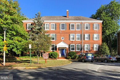 4821 31st St S unit C2, Arlington, VA 22206 - photo 2