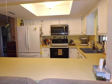3 Kitchen2