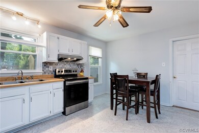 6901 Mason Run Dr, North Chesterfield, VA 23234 - photo 2