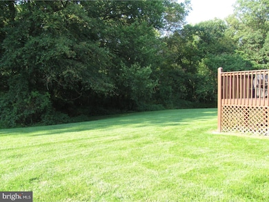 522 Jason Dr, Southampton, PA 18966 - photo 4