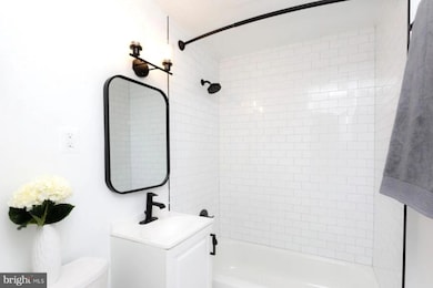 606 Cathedral St unit 3D, Baltimore, MD 21201 - photo 7