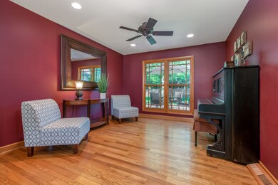 1513 Meisch Ct, Naperville, IL 60563 - photo 7