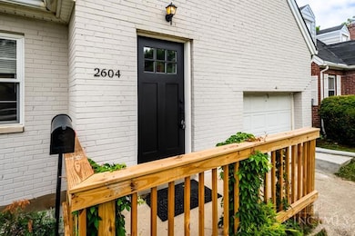2604 Saint Albans Ave, Cincinnati, OH 45237 - photo 4