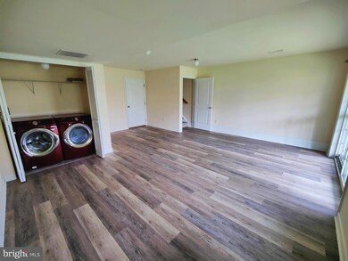 506 Boxwood Ln, Woodbury, NJ 08096 - photo 2