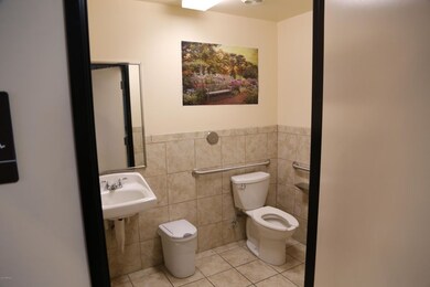 C-107-108 Inside Bathroom