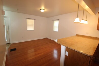 5 Breakfast room