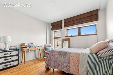 14-25 Broadway unit 5-R, New Hyde Park, NY 11040 - photo 4