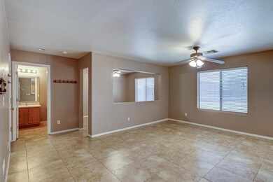 25559 W Burgess Ln-10