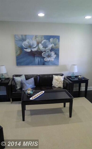 921 Arncliffe Rd, Essex, MD 21221 - photo 7