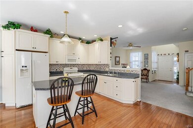 5635 Spring Ridge Dr W, Macungie, PA 18062 - photo 6