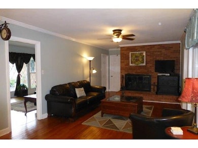 Family room open to Living Rm